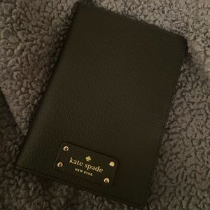 KATE SPADE ♠️- BRAND NEW PASSPORT HOLDER- with tags